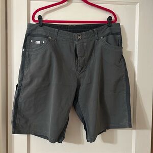 Kuhl shorts men’s size 40